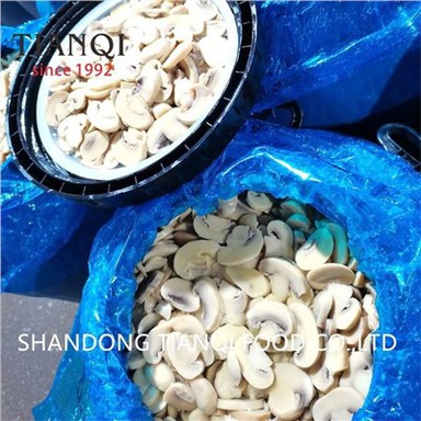 Champignon Putih dalam Cuka dalam Pembekal Gendang